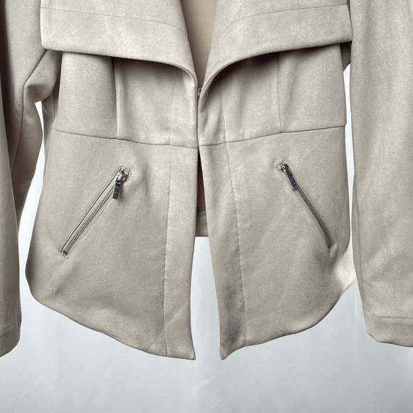 Torrid Vegan Suede Peplum Jacket in Grey Size 1X - Picture 7 of 10